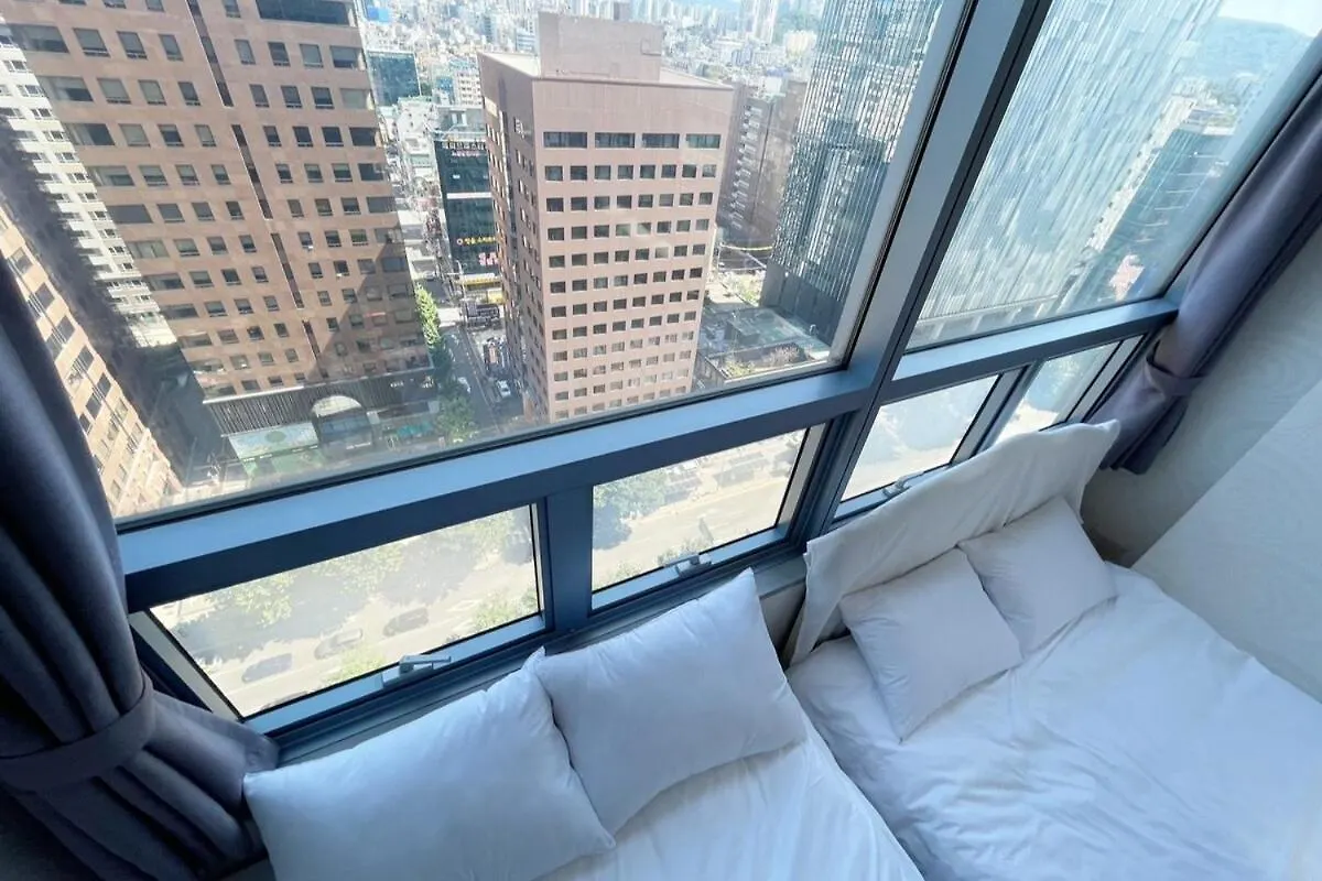 Warm House 10Sec From Gangnam Station Apartment Seoul