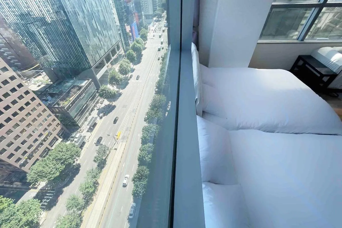 Warm House 10Sec From Gangnam Station Apartment Seoul